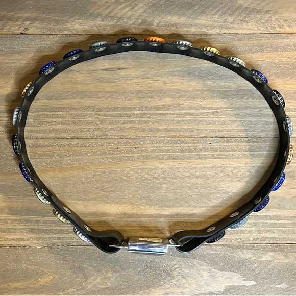 LE Littlearth Bottle Cap Vegan Rubber Belt Hand Retouched Sz M GUC 2010s HTF - Picture 2 of 14